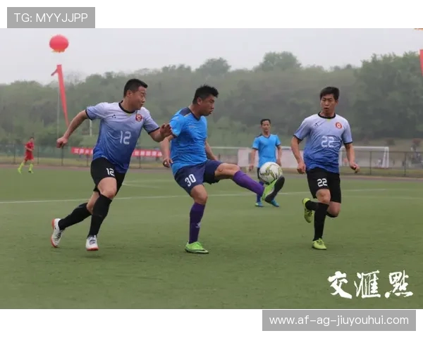 宿舍足球狂热：球迷们的激情与青春梦想之旅